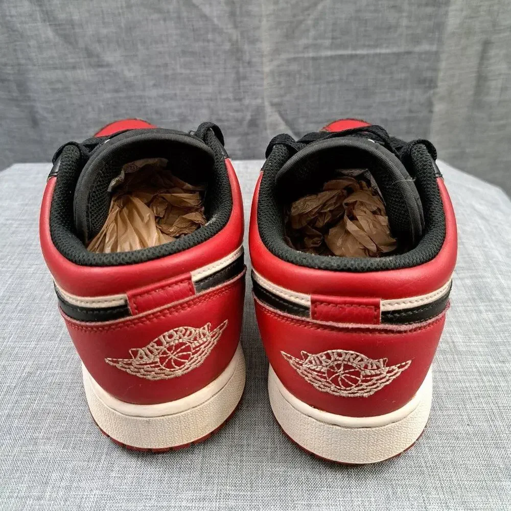 %2021 Nike Air Jordan 1 Low GS - Bred Toe Size 7Y / AJ10